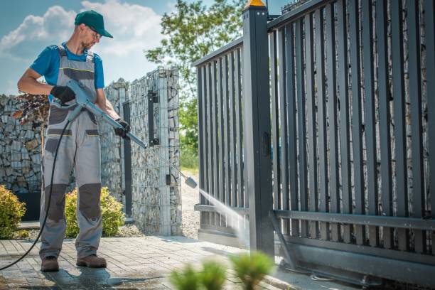 Best Oil and Grease Removal from Surfaces in Shorewood, MN